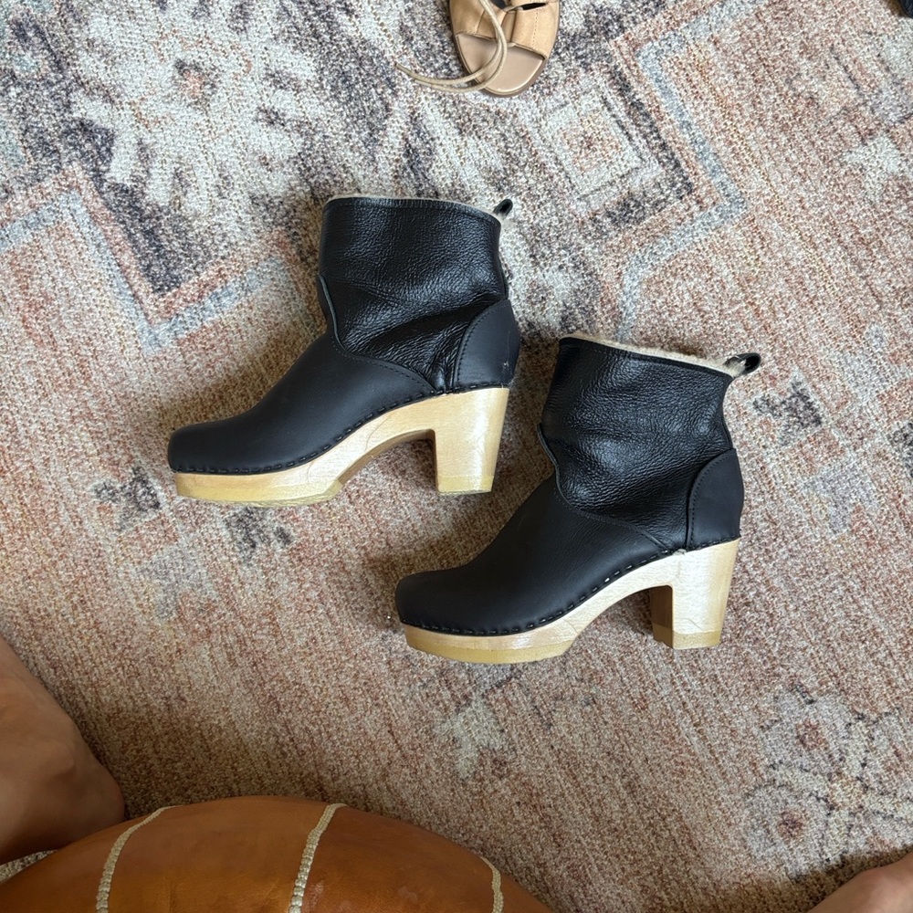 No.6 Pull On Shearling Clog Boot on High Heel (Black) | Size 39
